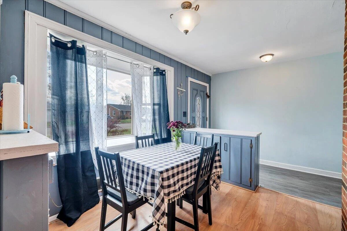 2753 Wilshire AVE SW - Photo 10