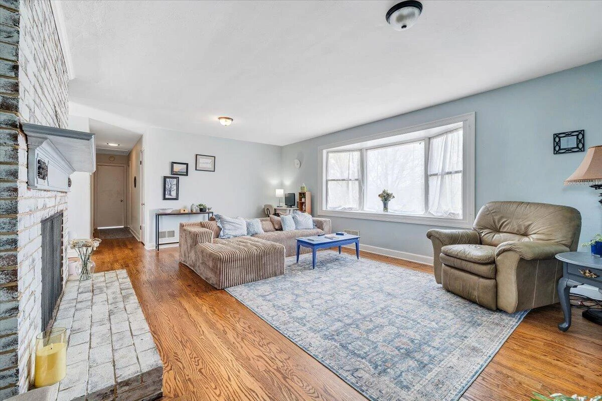 2753 Wilshire AVE SW - Photo 15