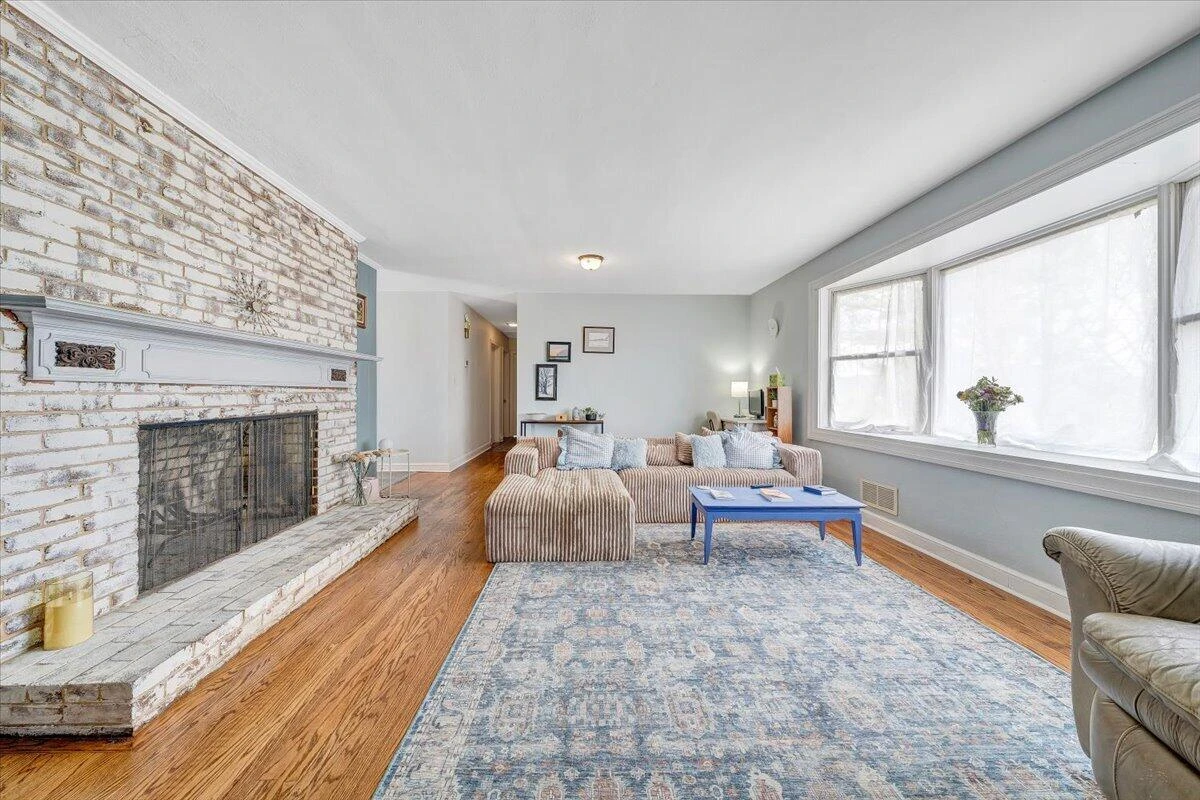 2753 Wilshire AVE SW - Photo 17
