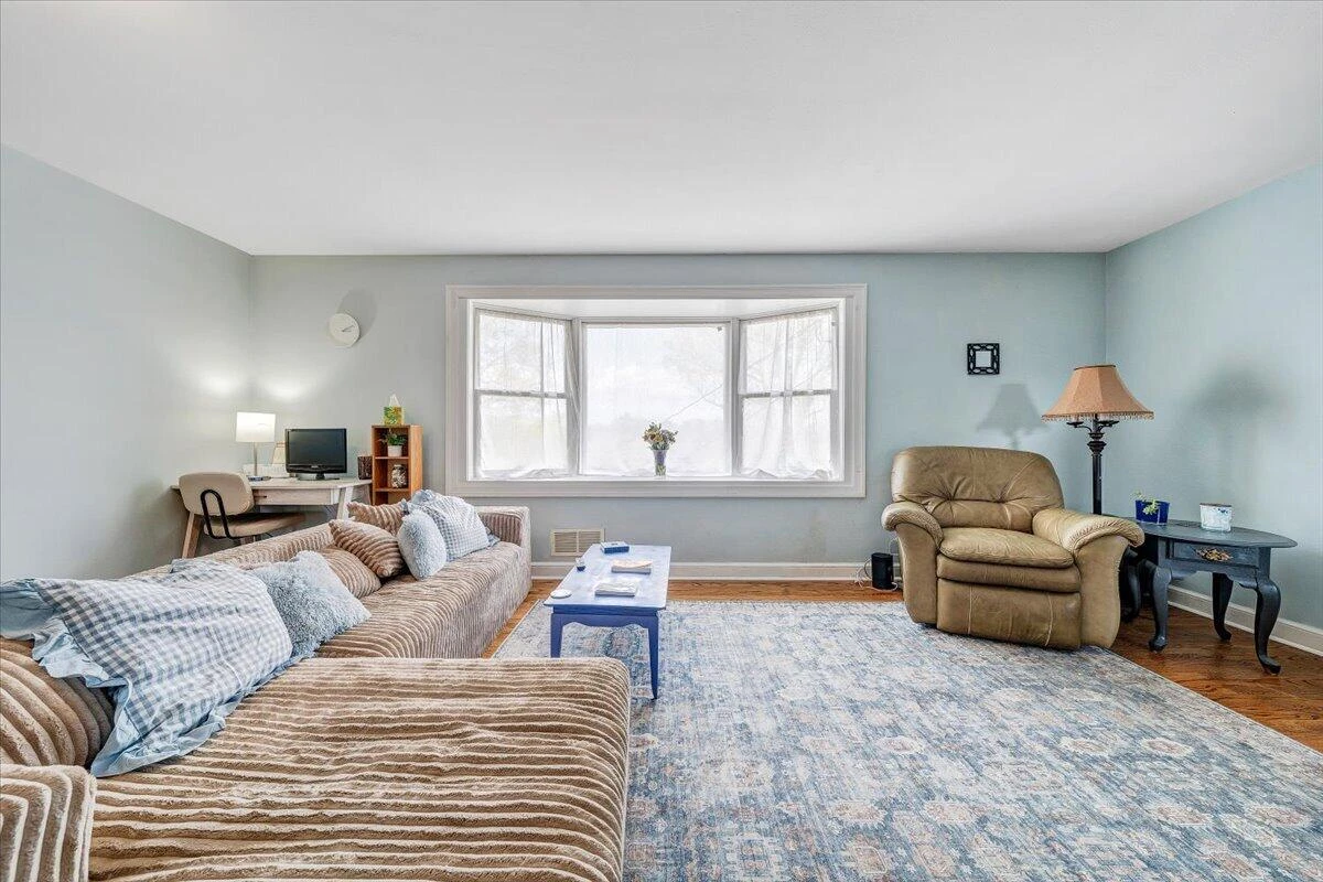 2753 Wilshire AVE SW - Photo 18