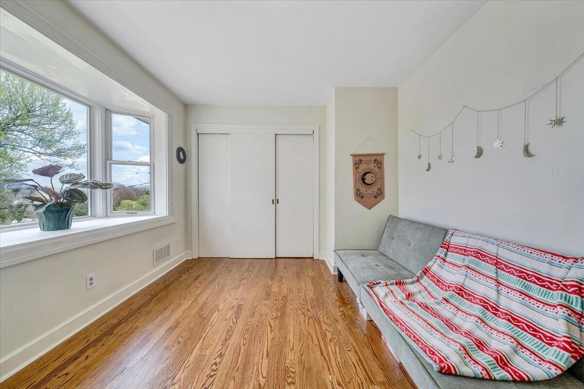 2753 Wilshire AVE SW - Photo 30