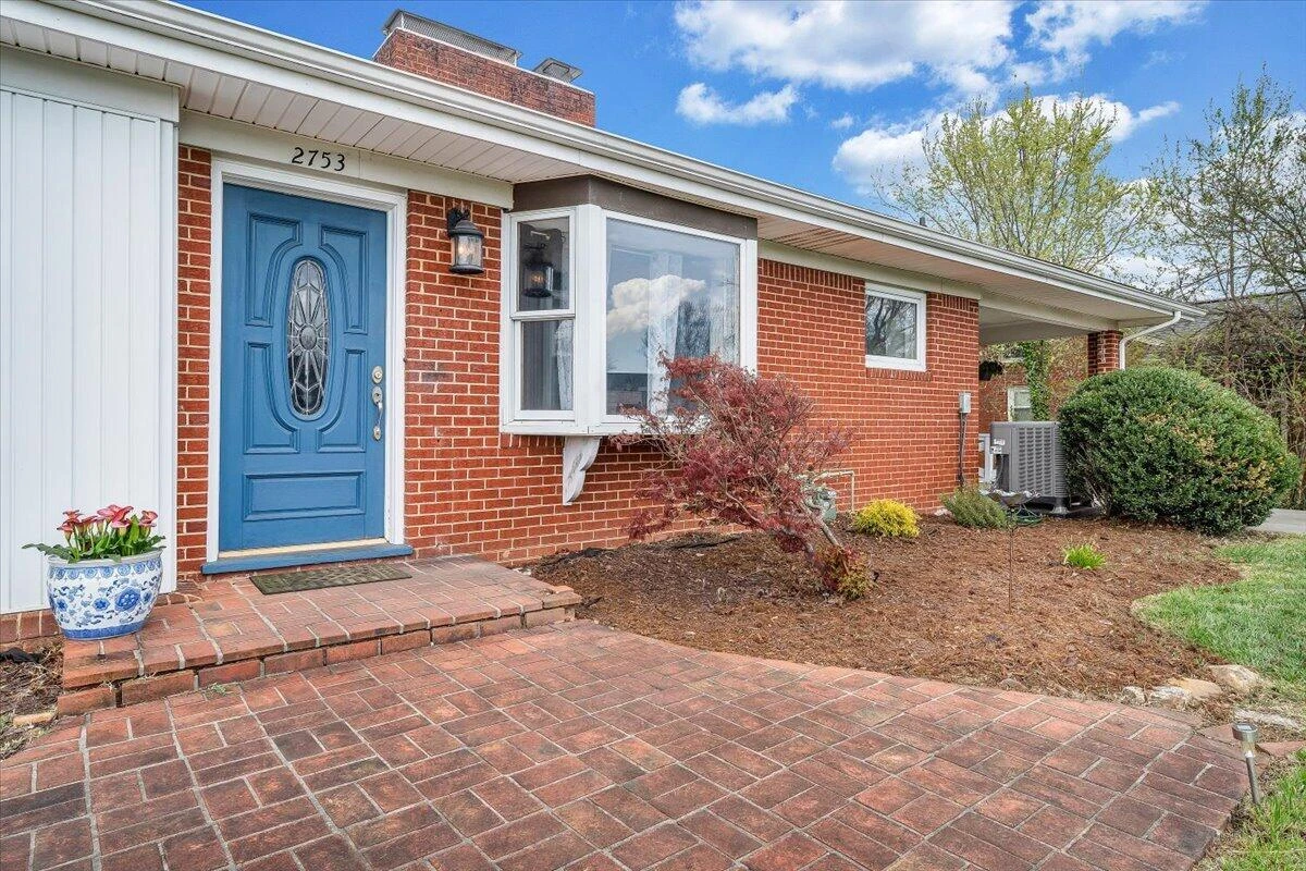 2753 Wilshire AVE SW - Photo 4