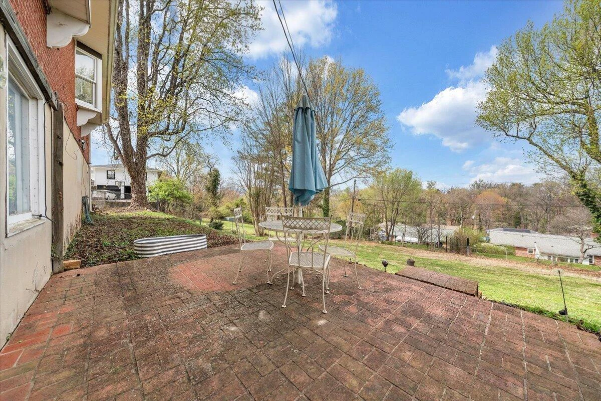 2753 Wilshire AVE SW - Photo 49