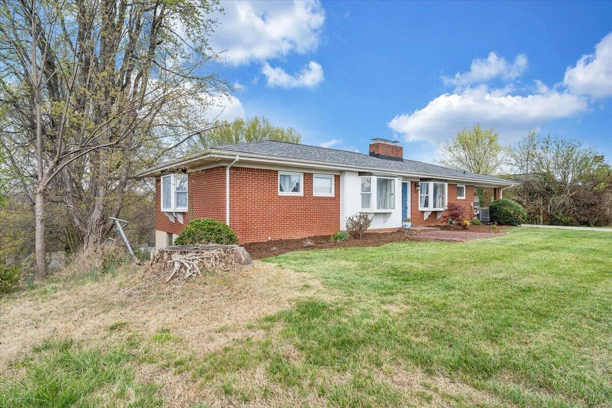 2753 Wilshire AVE SW - Photo 56