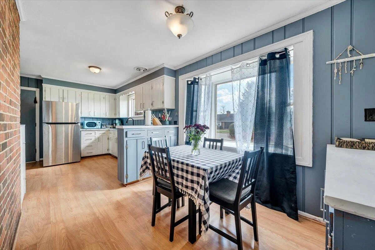 2753 Wilshire AVE SW - Photo 8