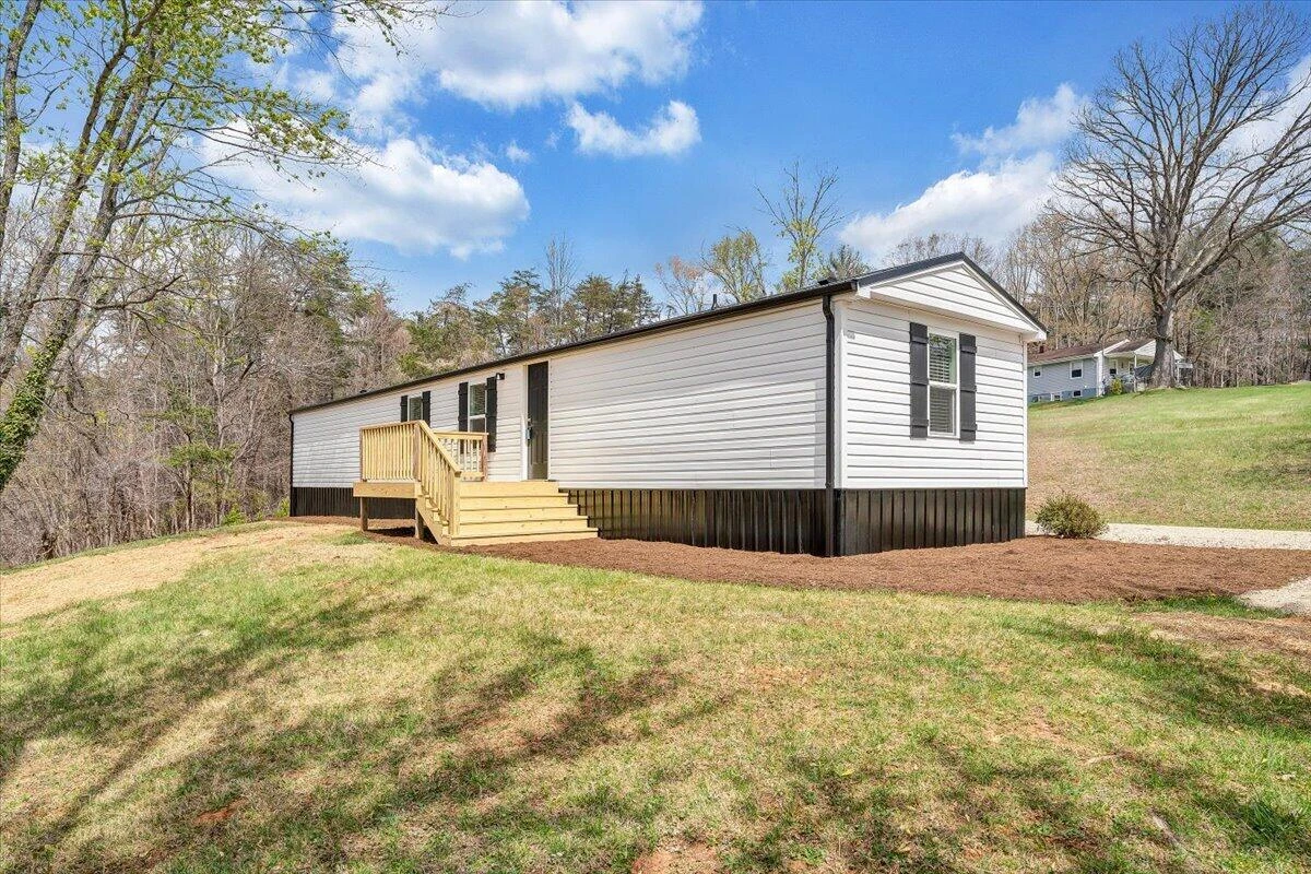 1993 Boones Mill RD