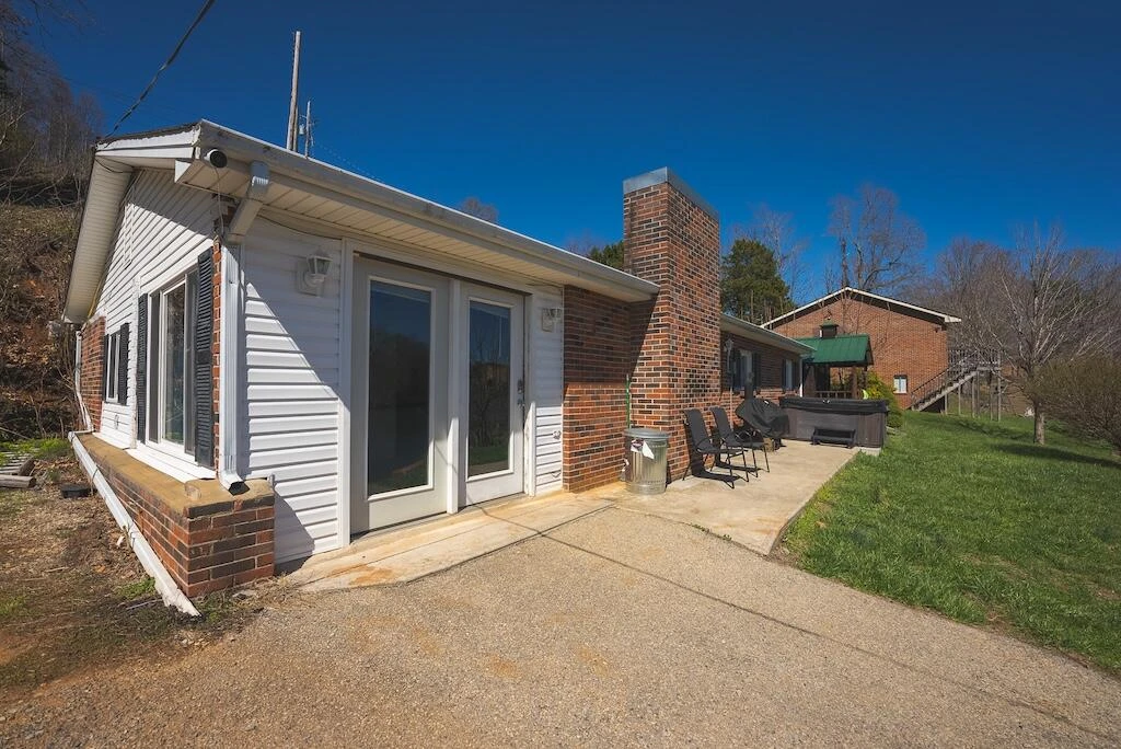 6321 W H Smith DR - Photo 19
