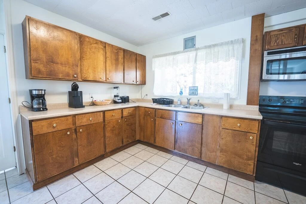 6321 W H Smith DR - Photo 4