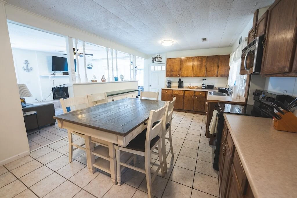 6321 W H Smith DR - Photo 6