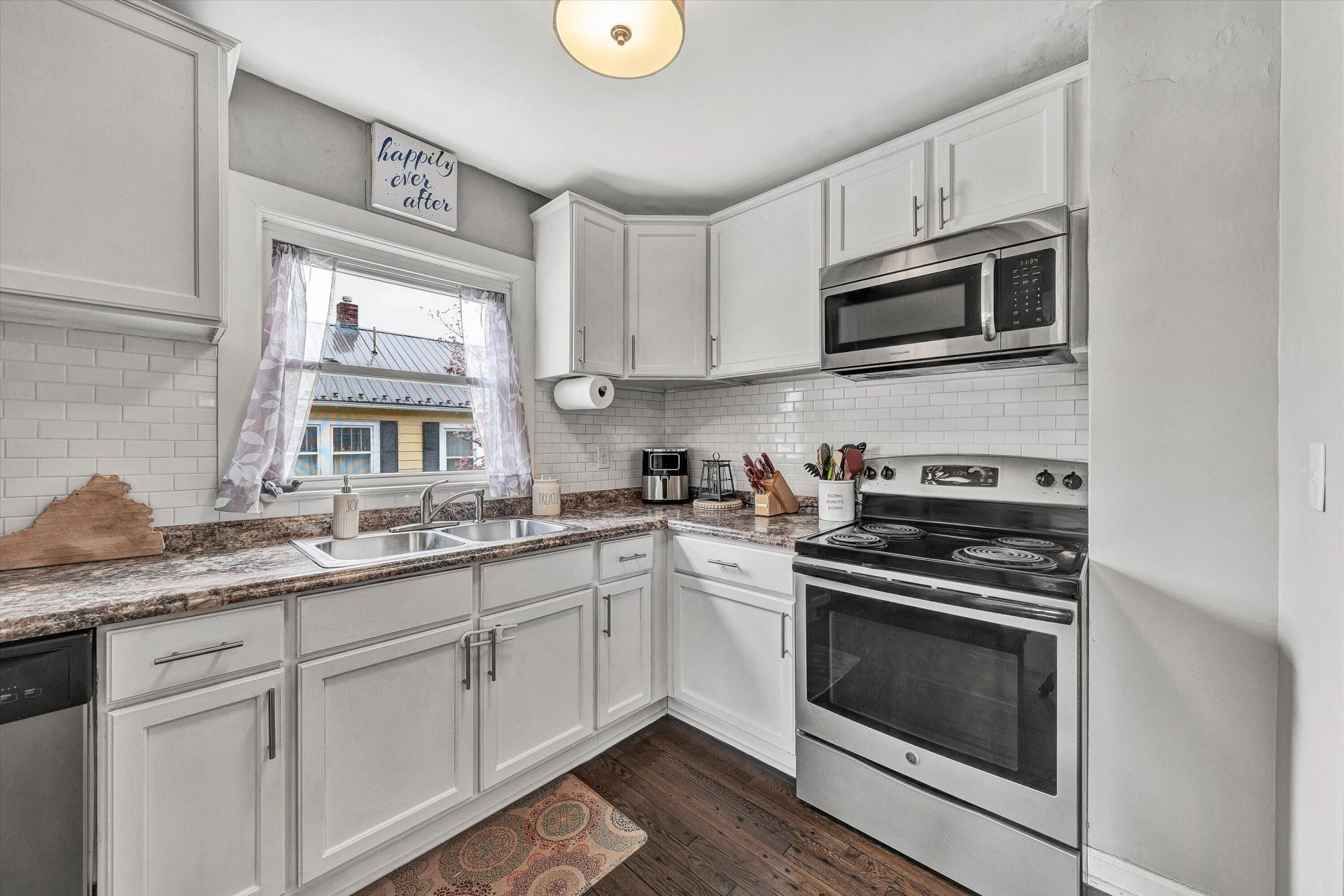 26 N Bruffey ST - Photo 13