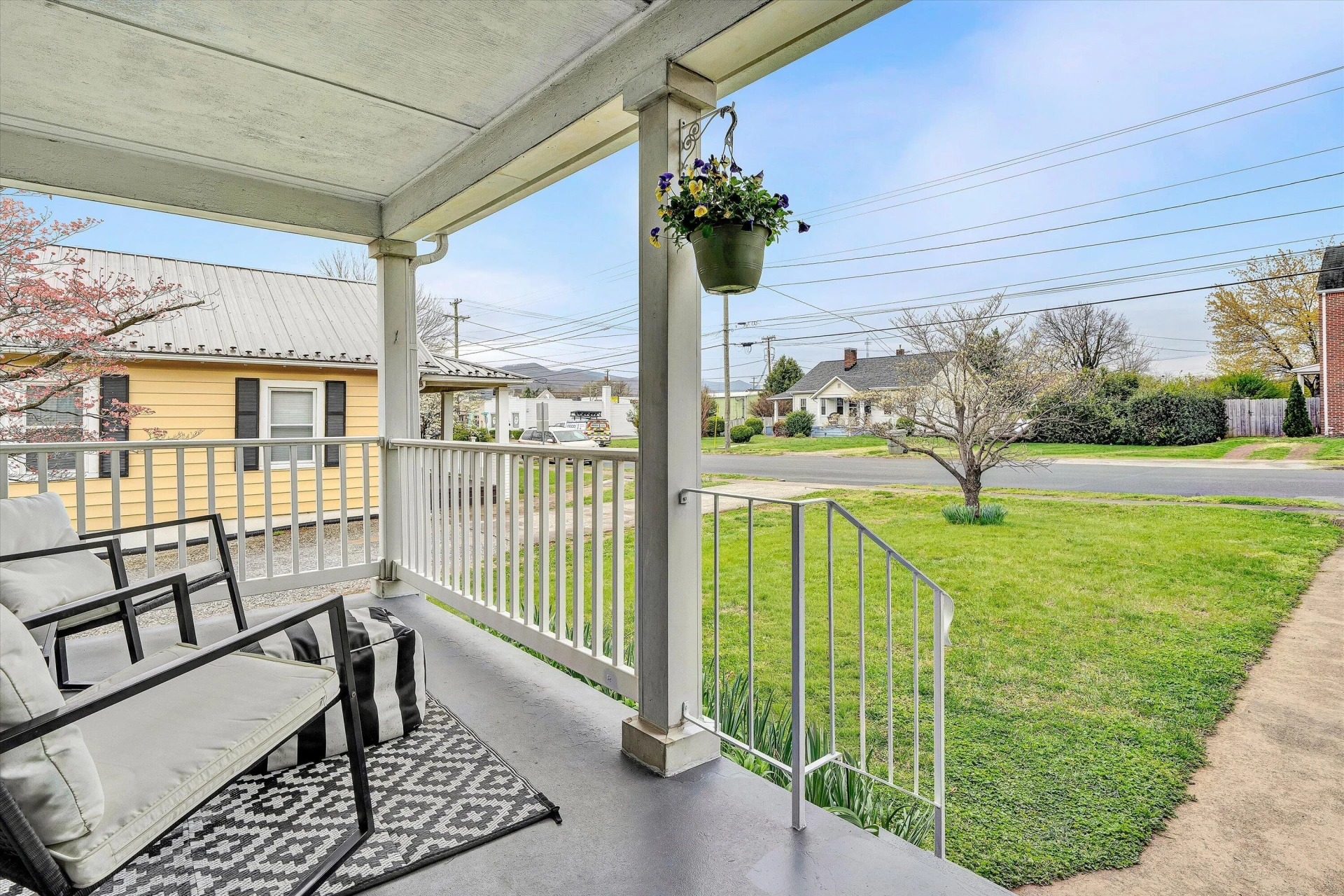 26 N Bruffey ST - Photo 5