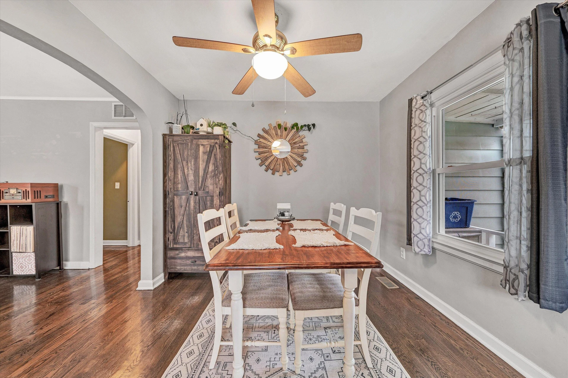 26 N Bruffey ST - Photo 9