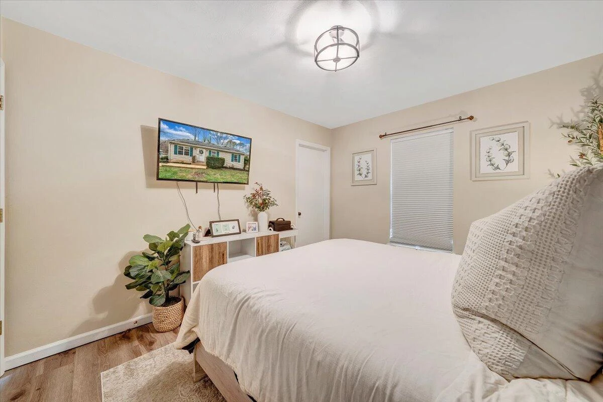 4926 Northwood DR NW - Photo 15
