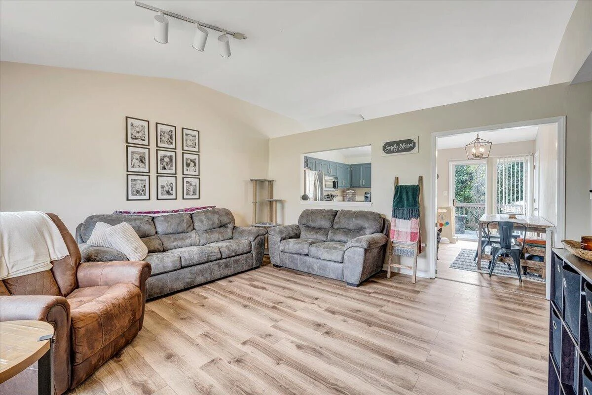 4926 Northwood DR NW - Photo 4