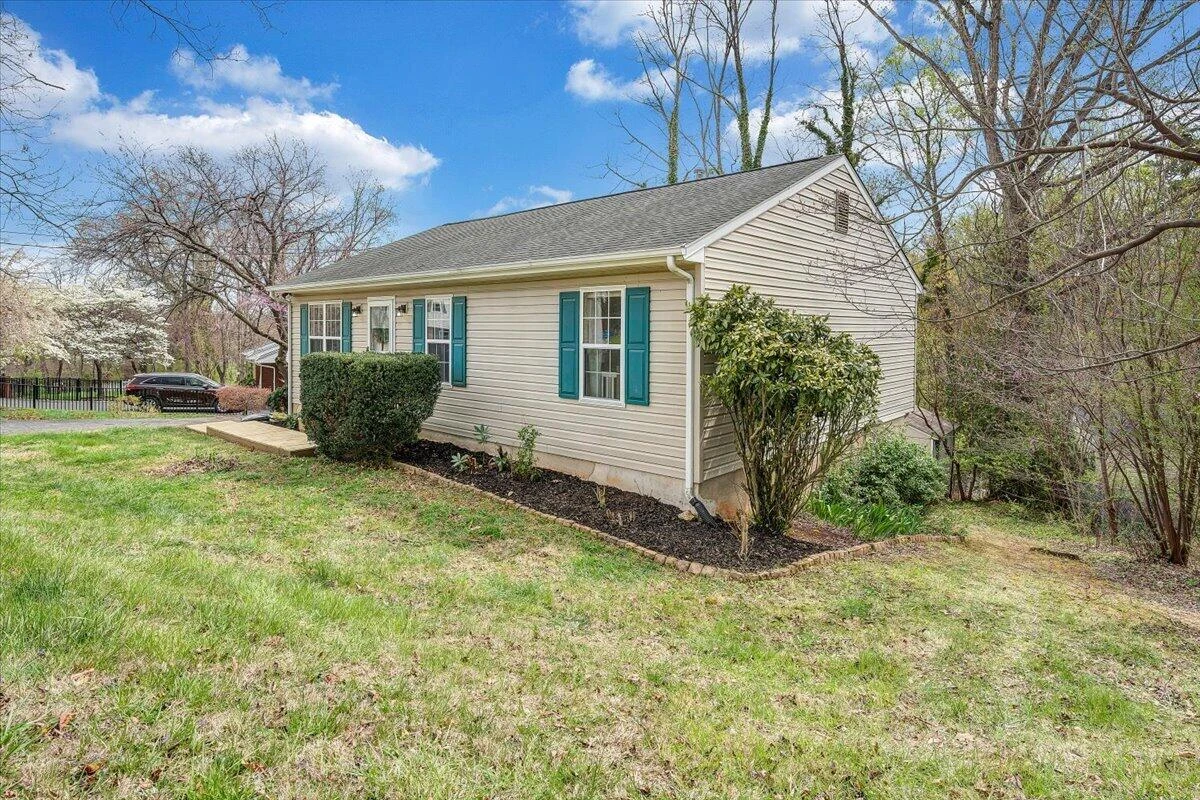 4926 Northwood DR NW - Photo 40