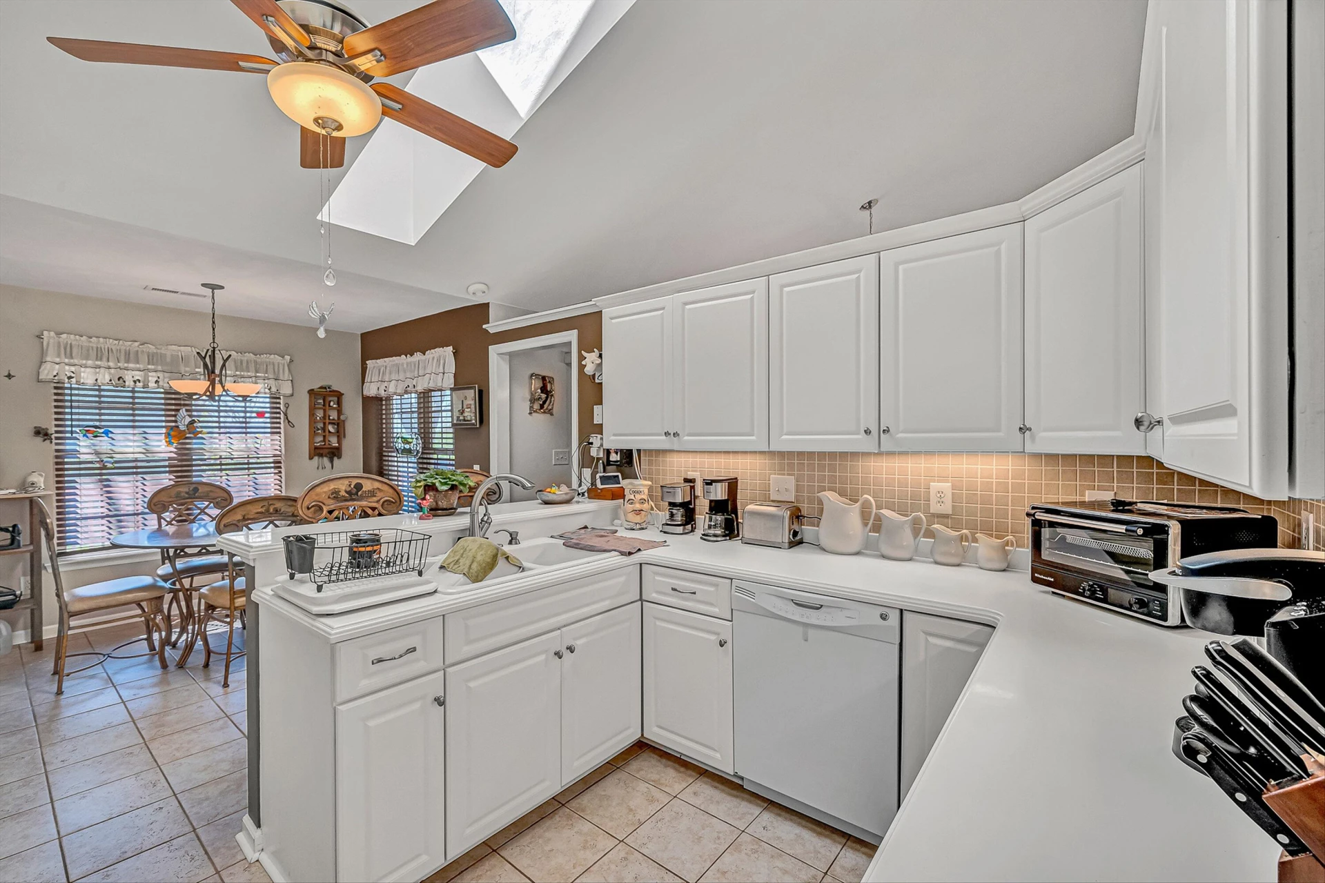 5610 Cortland RD - Photo 12
