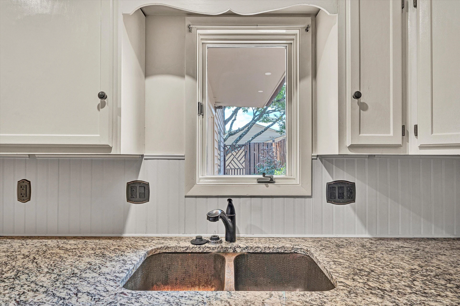 407 Windward DR SW - Photo 13