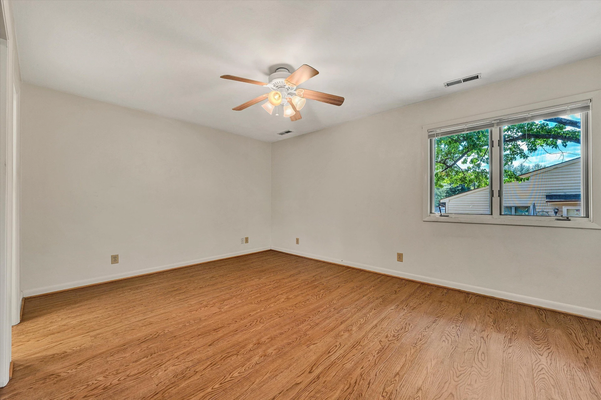 407 Windward DR SW - Photo 19