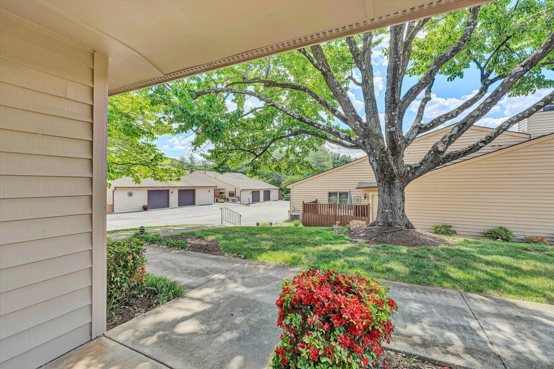 407 Windward DR SW - Photo 7