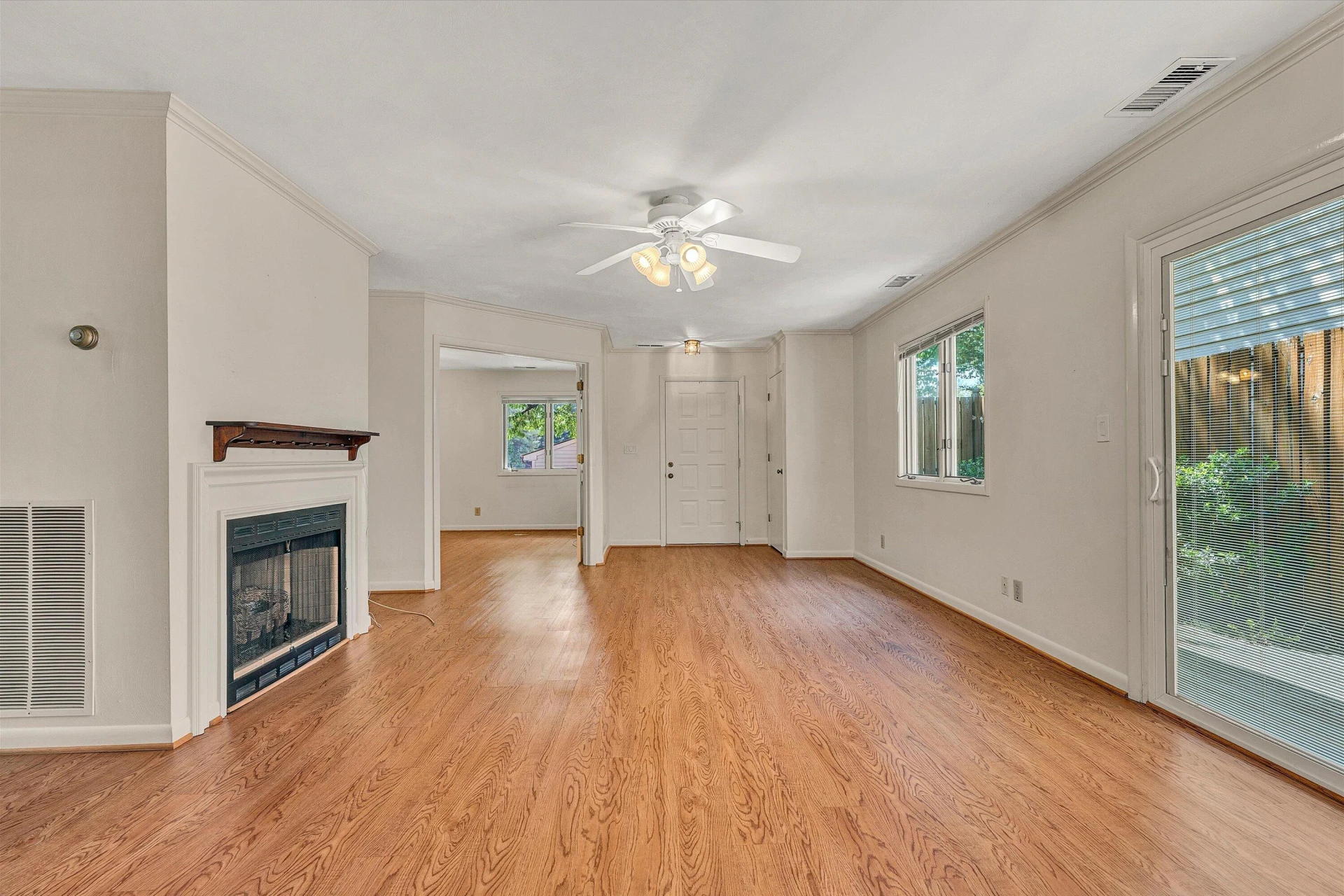 407 Windward DR SW - Photo 9