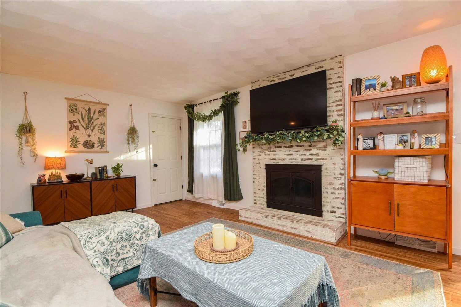7125 Cedar Crest RD - Photo 10