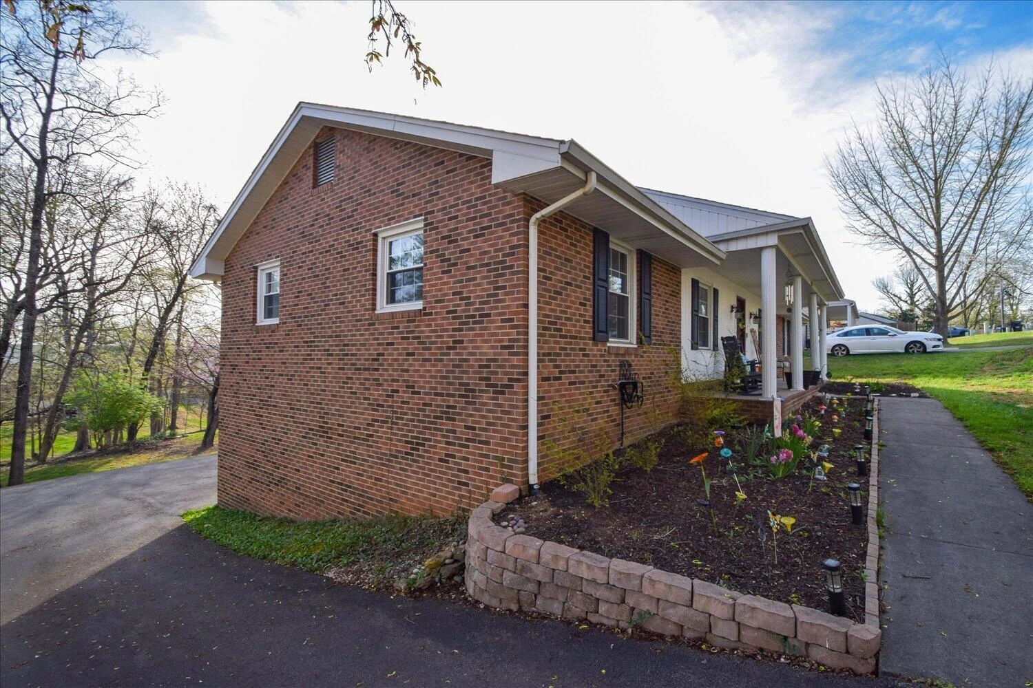 7125 Cedar Crest RD - Photo 26