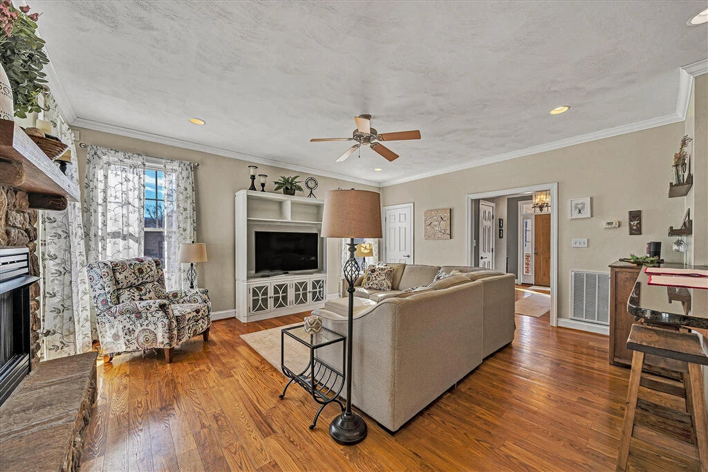 5244 Sundance RD - Photo 19