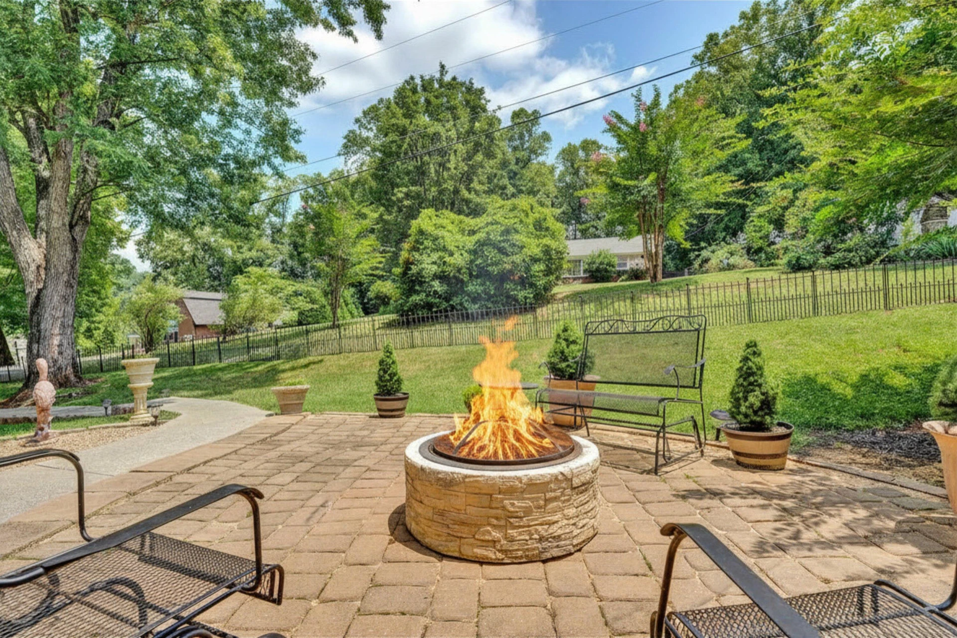 1005 Chestnut Mountain DR - Photo 6