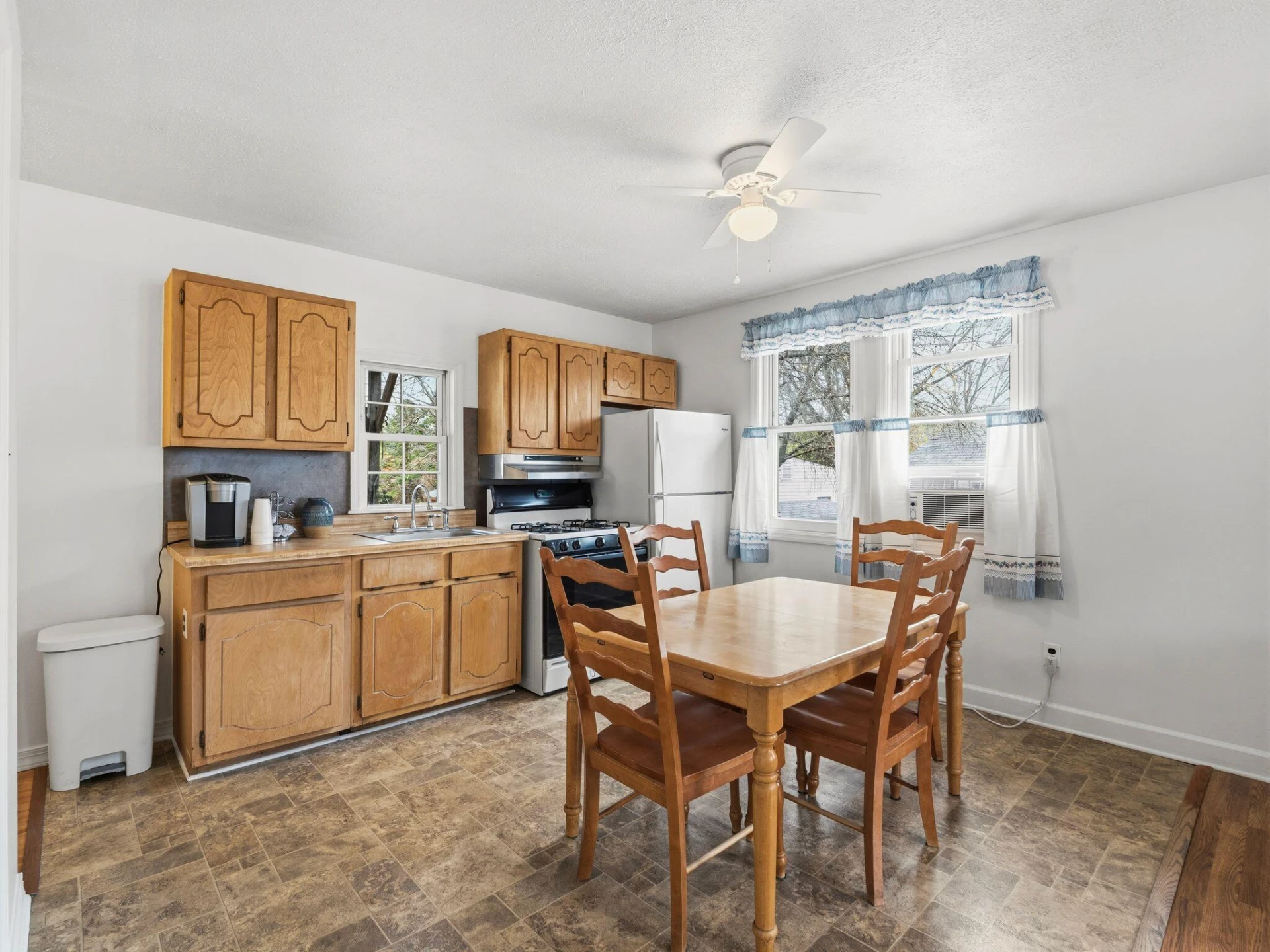 344 Slayton RD - Photo 46