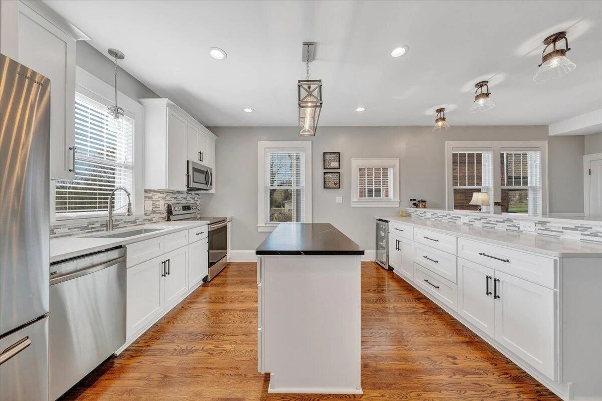 1518 Langhorne ST SE - Photo 8