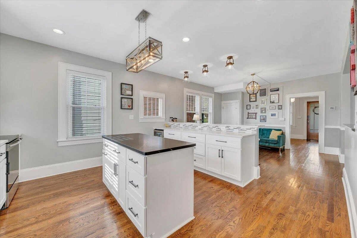 1518 Langhorne ST SE - Photo 9