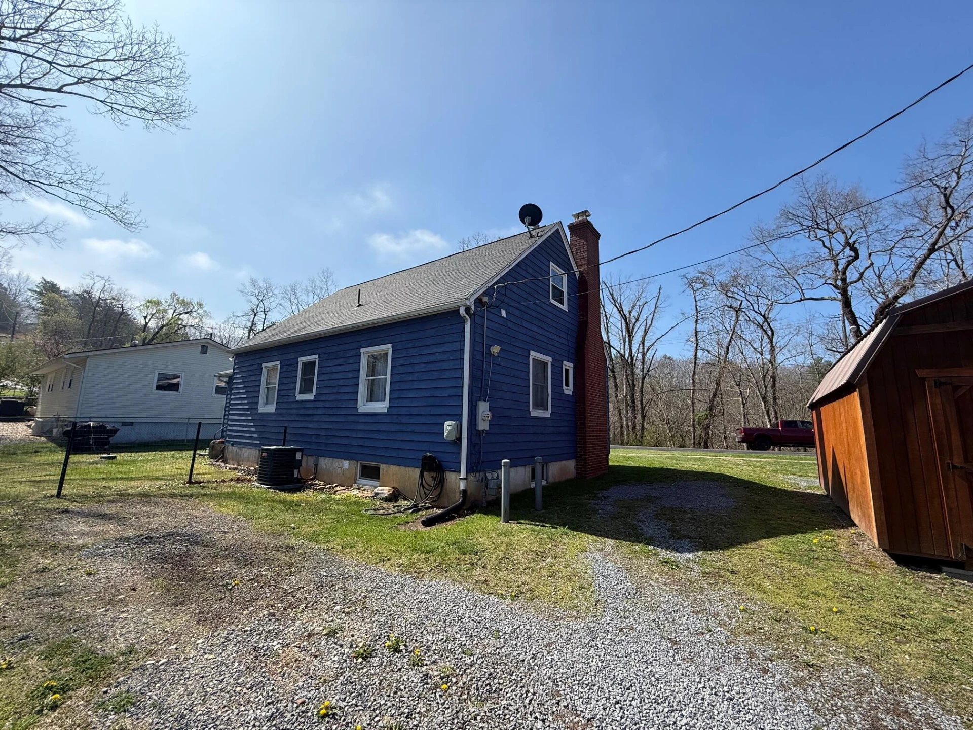3103 E Circle DR - Photo 3