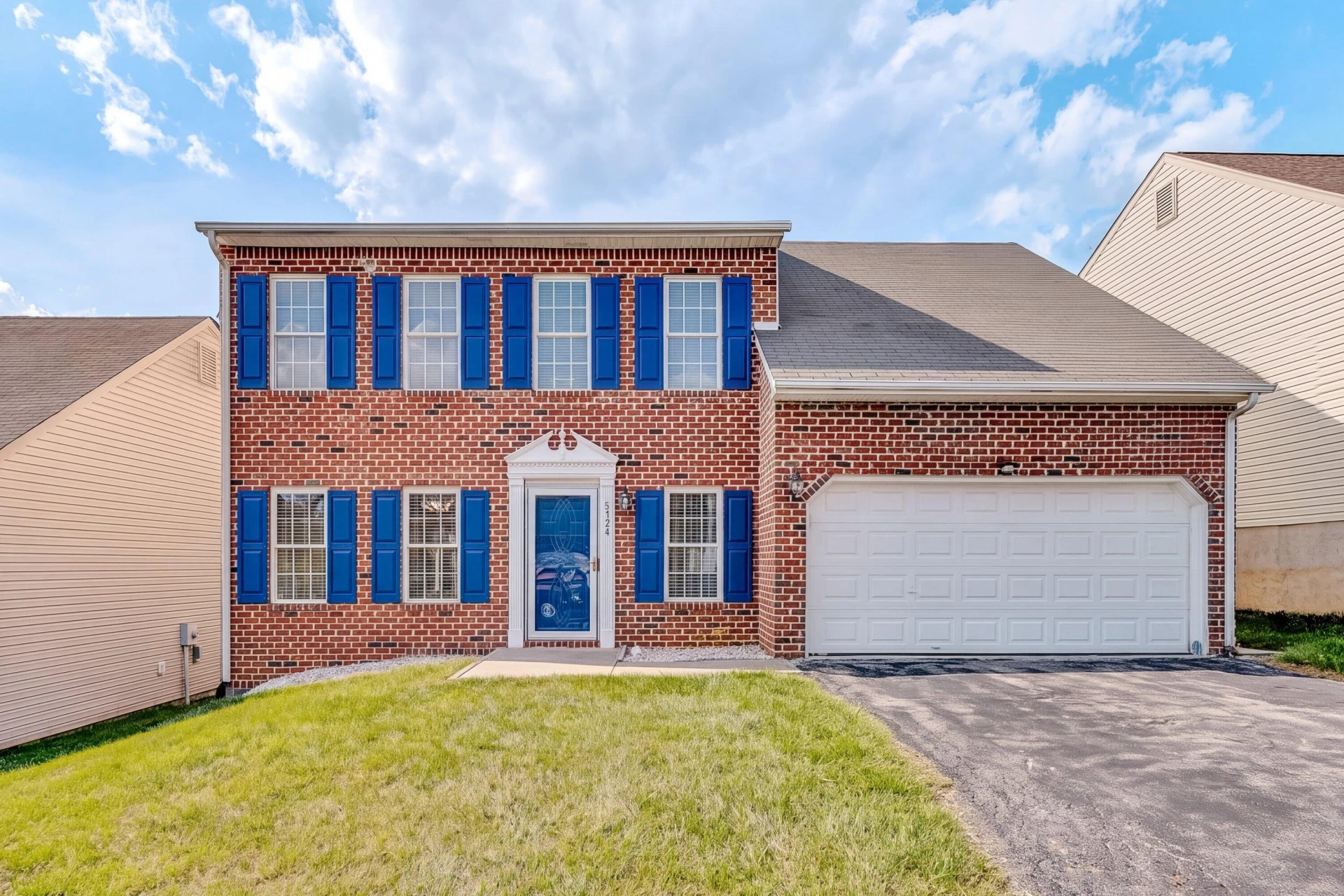 6940 Linn DR