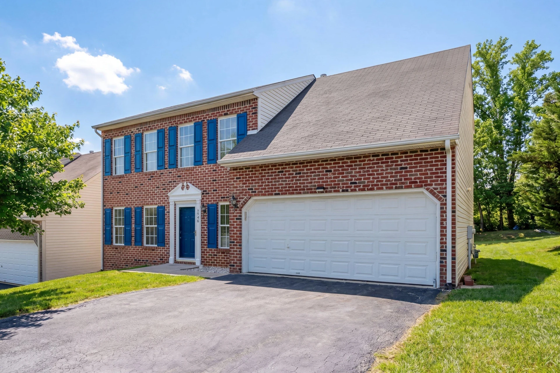 6940 Linn DR - Photo 2