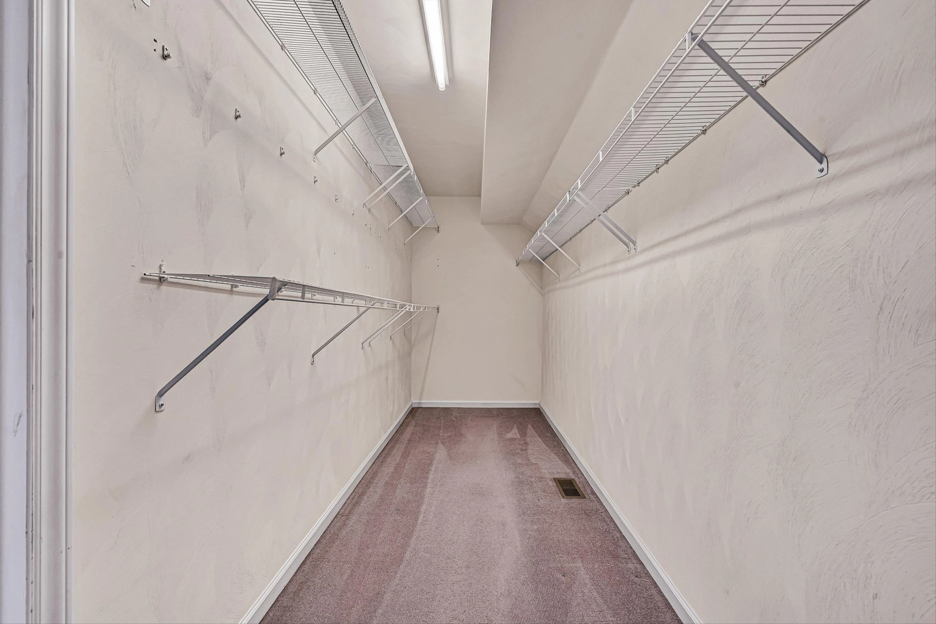 6940 Linn DR - Photo 21