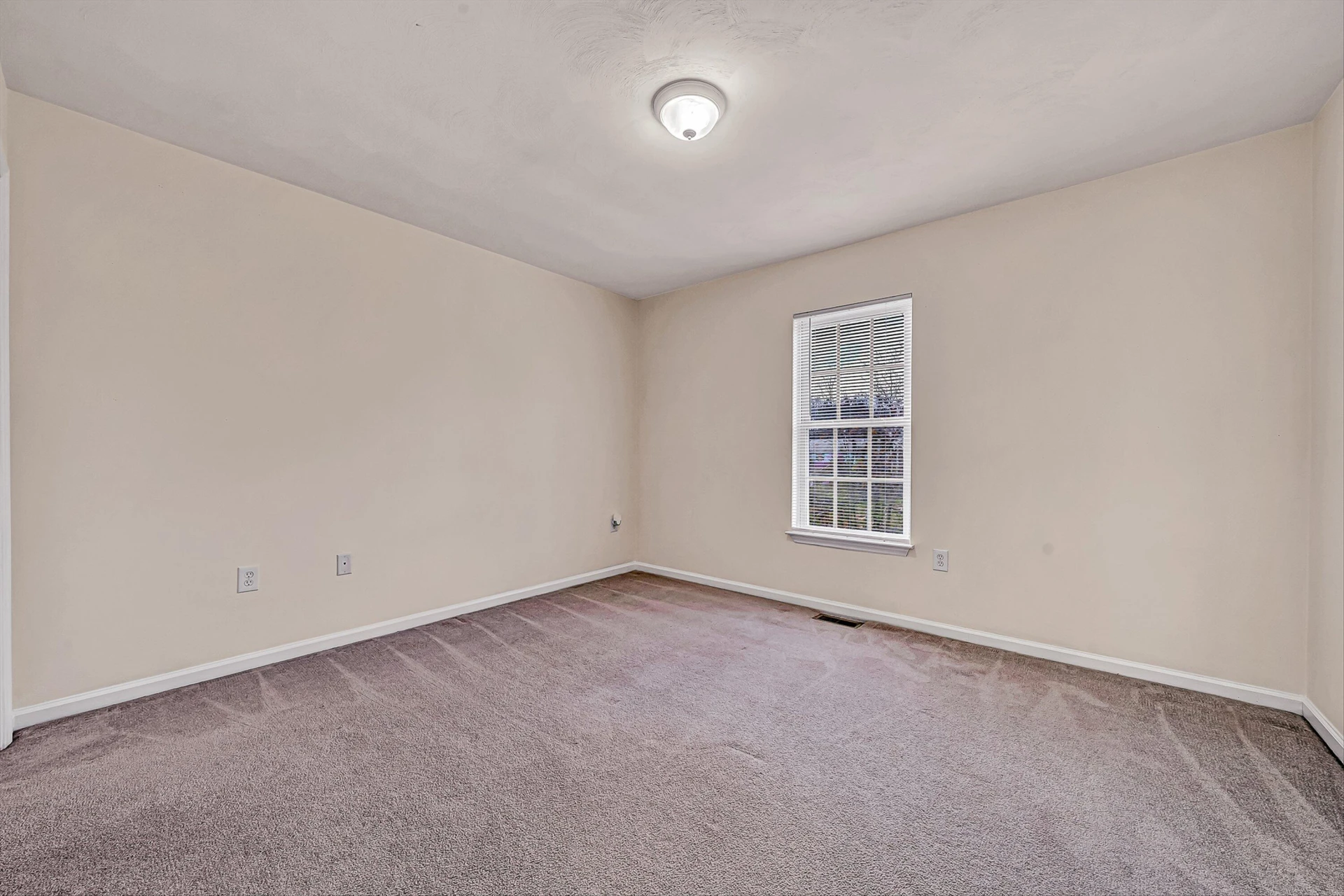 6940 Linn DR - Photo 26