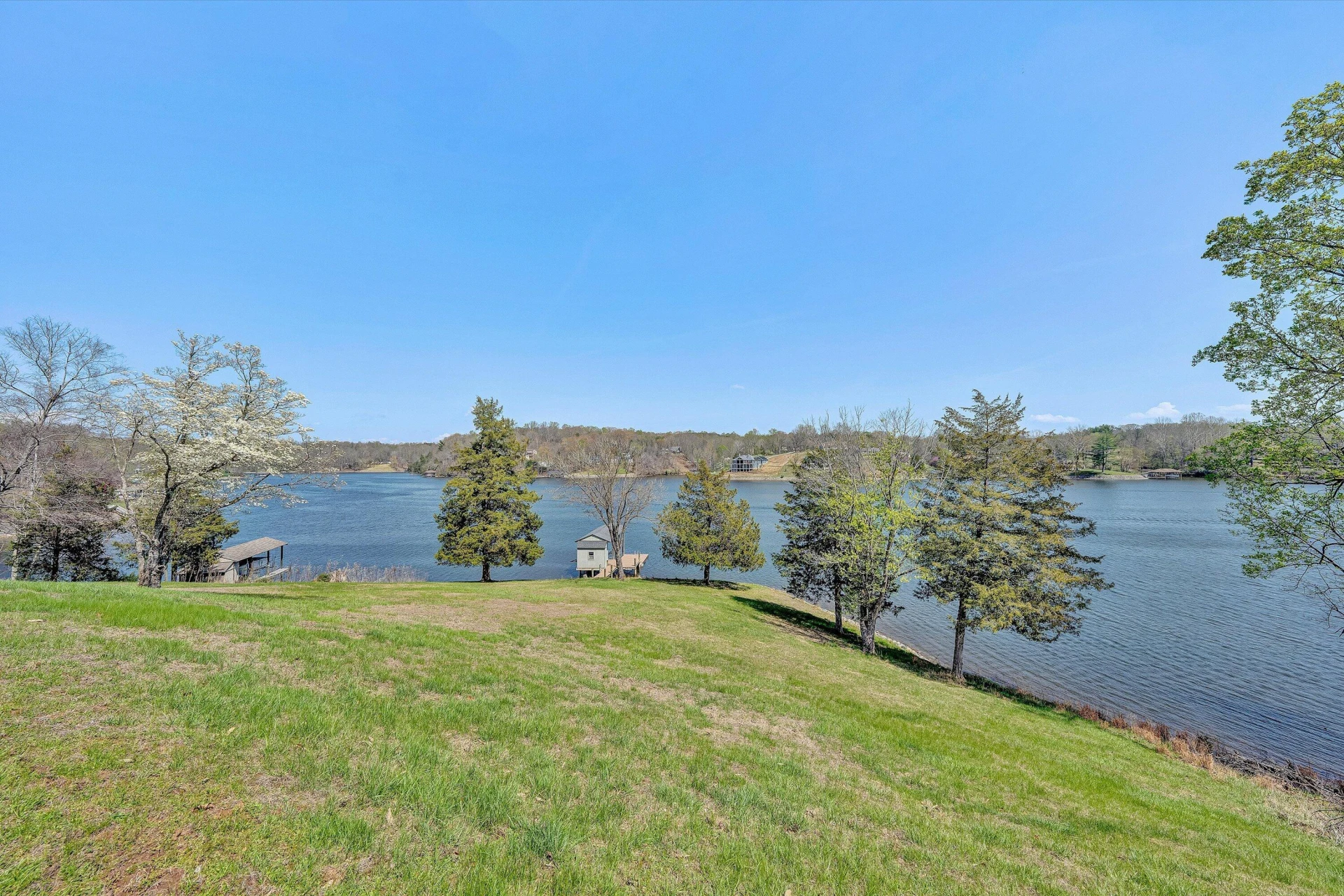 1351 Ellis RD - Photo 12