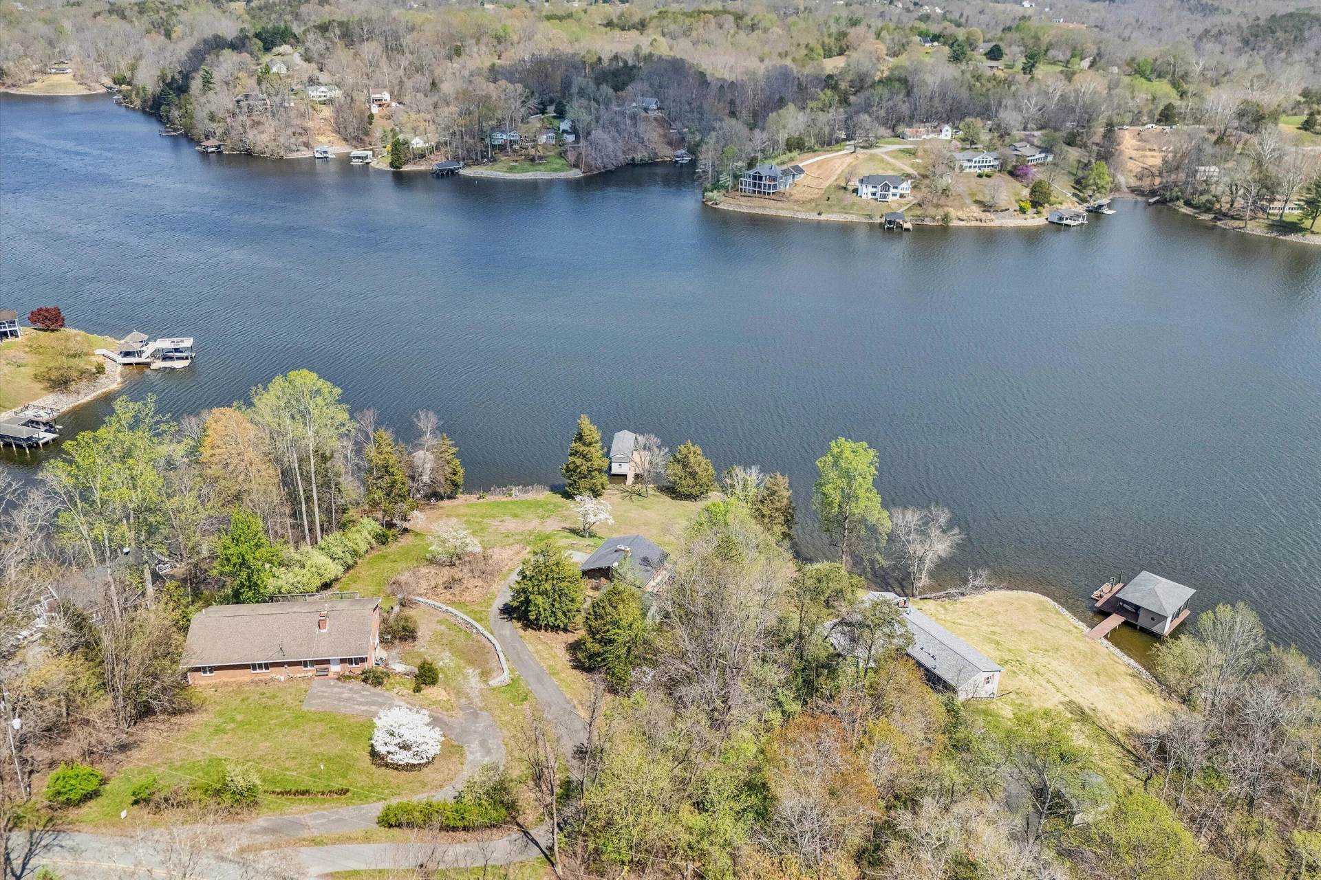 1351 Ellis RD - Photo 15