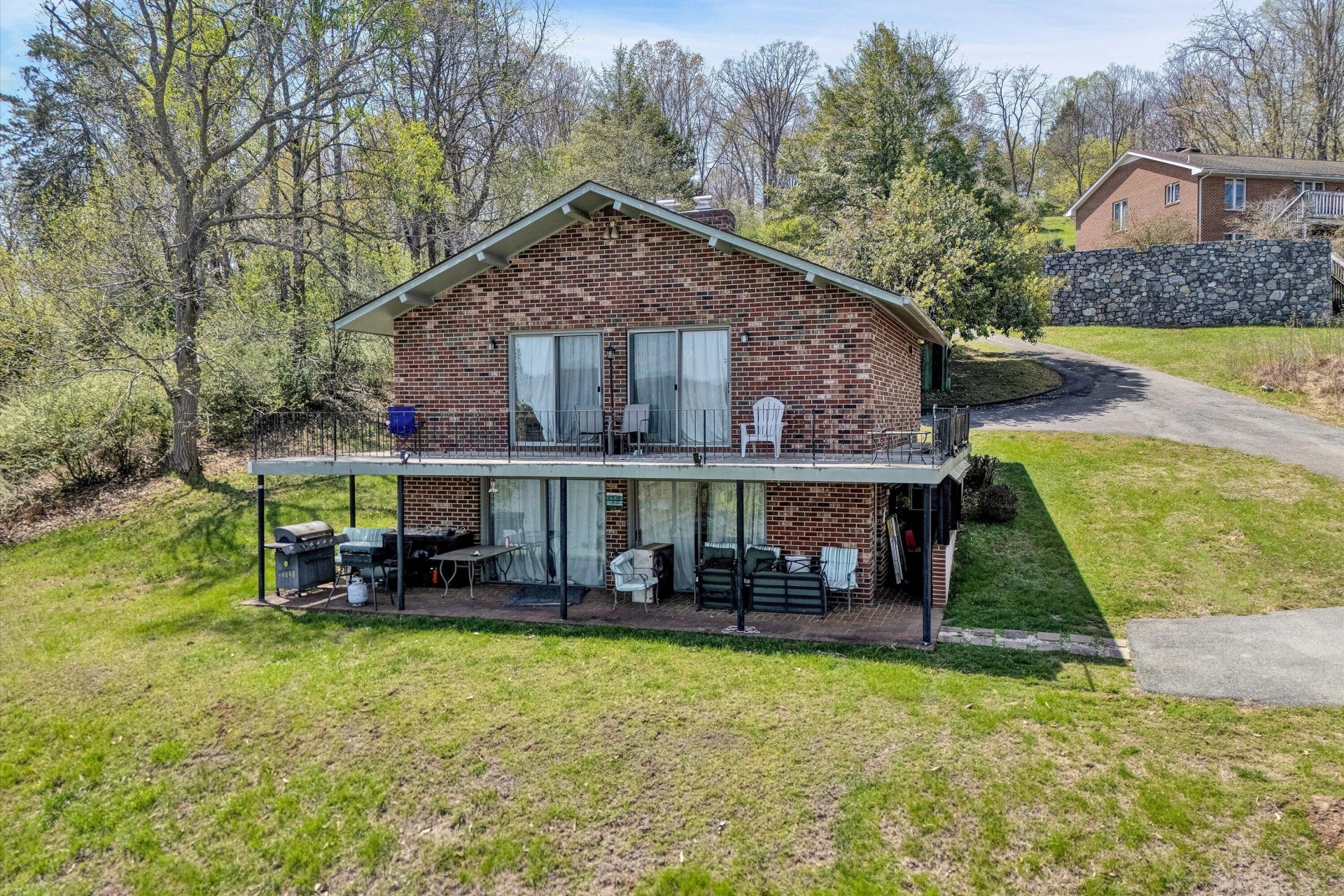 1351 Ellis RD - Photo 18