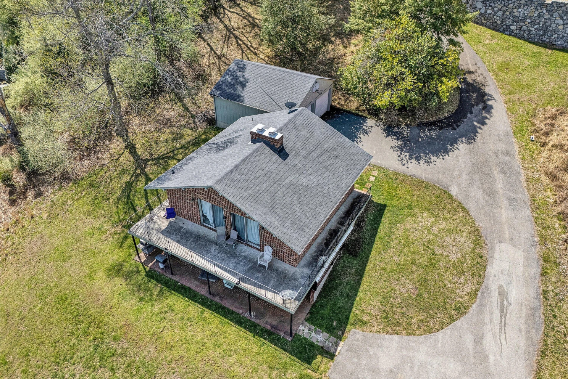1351 Ellis RD - Photo 20