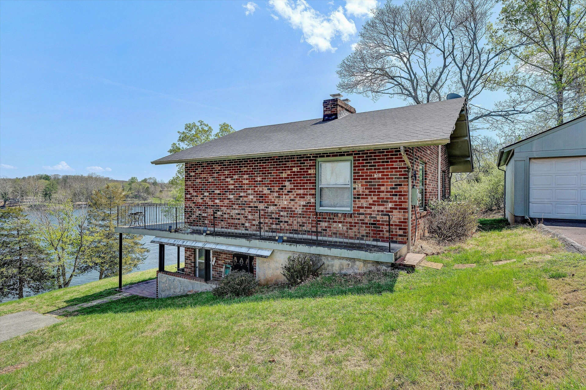 1351 Ellis RD - Photo 23