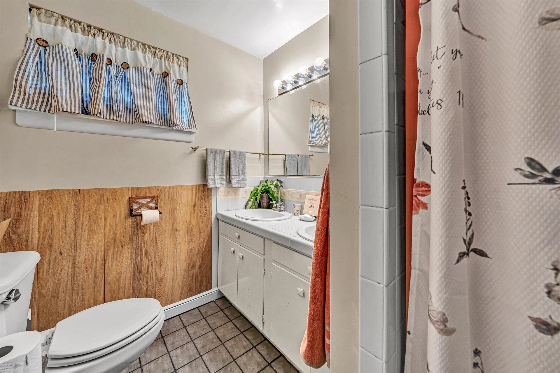 1351 Ellis RD - Photo 32