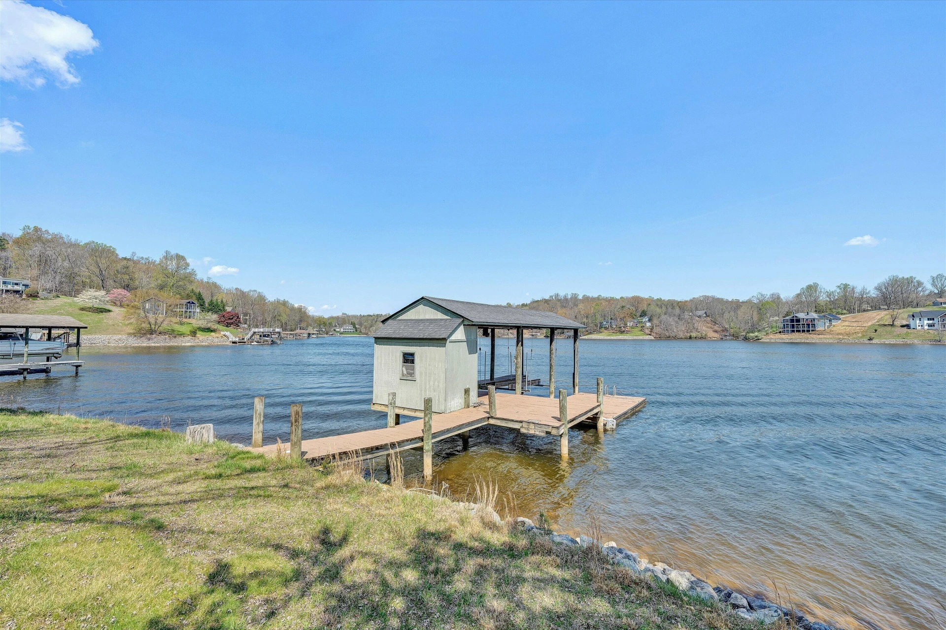 1351 Ellis RD - Photo 5
