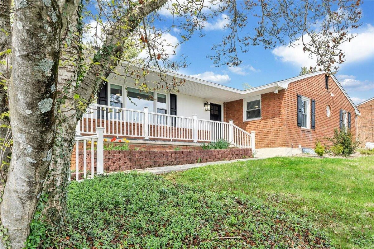 1531 Coral Ridge RD SW - Photo 4