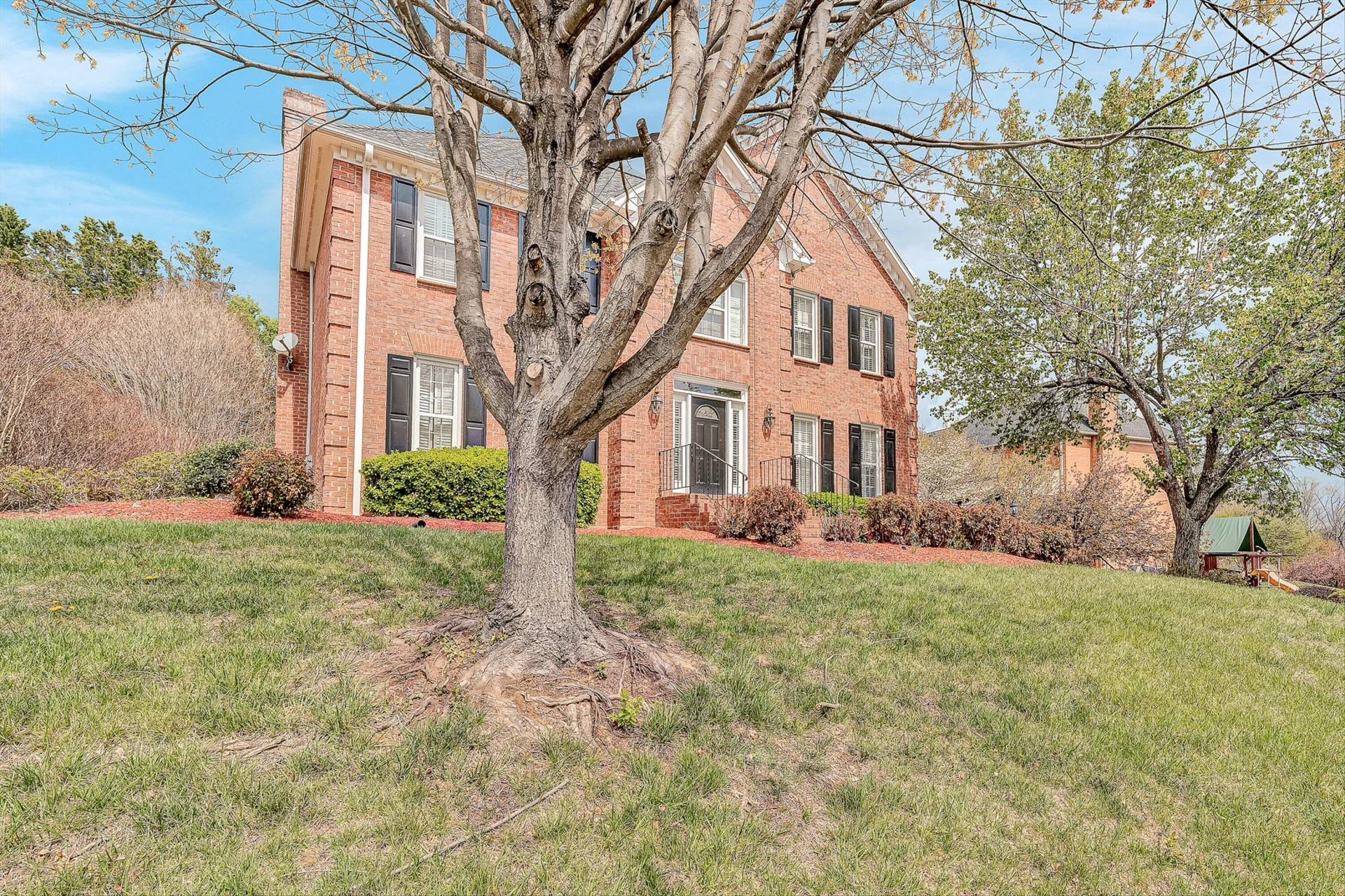 8317 Cardington DR - Photo 2