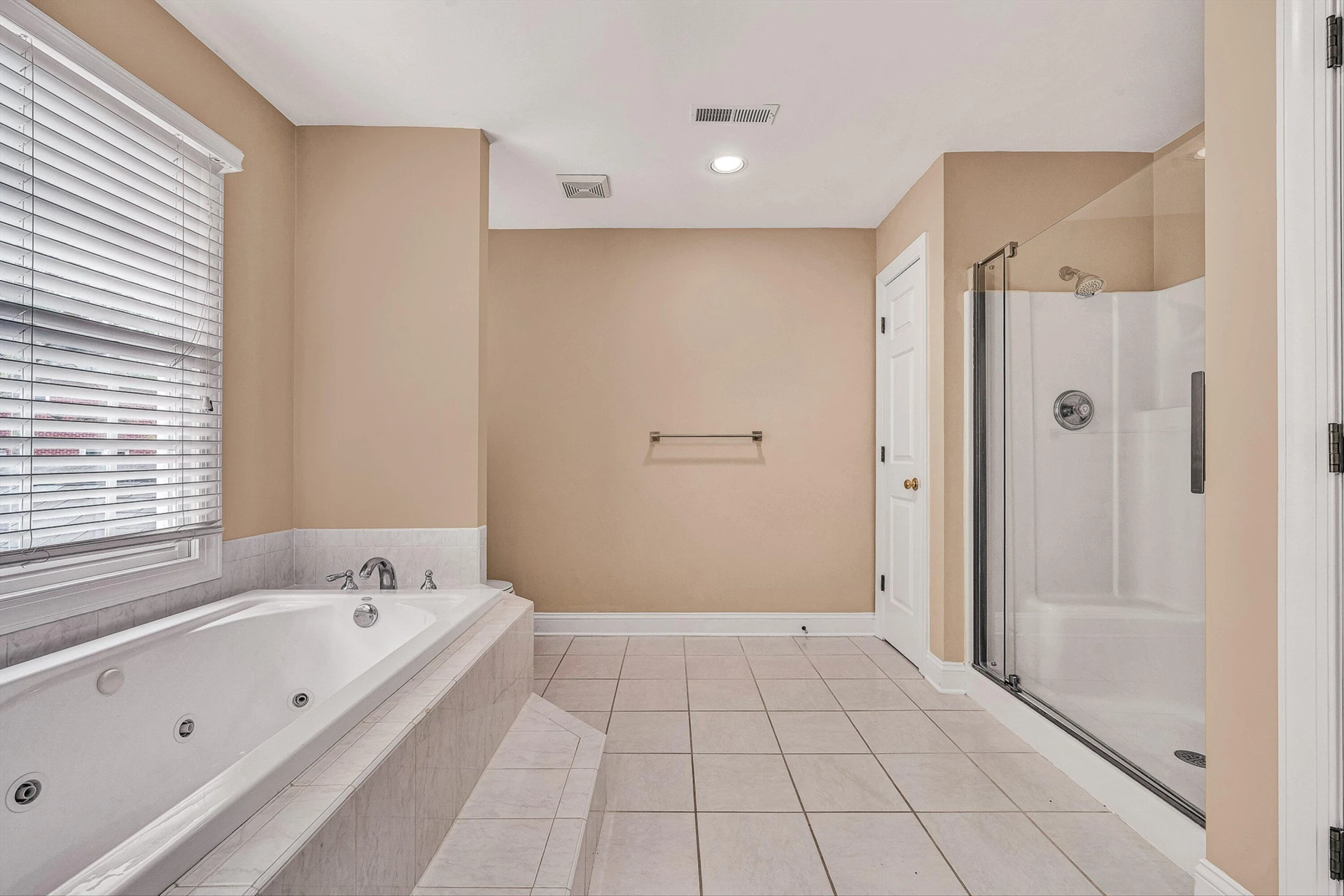 8317 Cardington DR - Photo 22