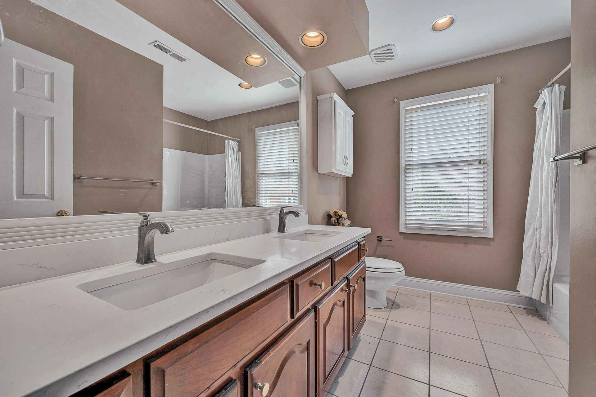 8317 Cardington DR - Photo 23