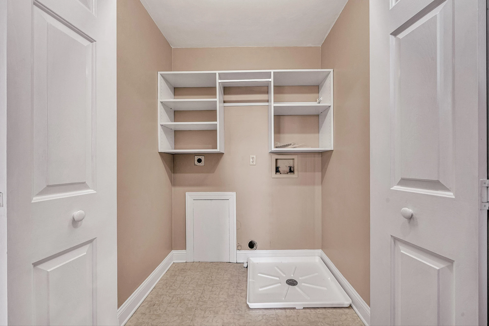 8317 Cardington DR - Photo 25