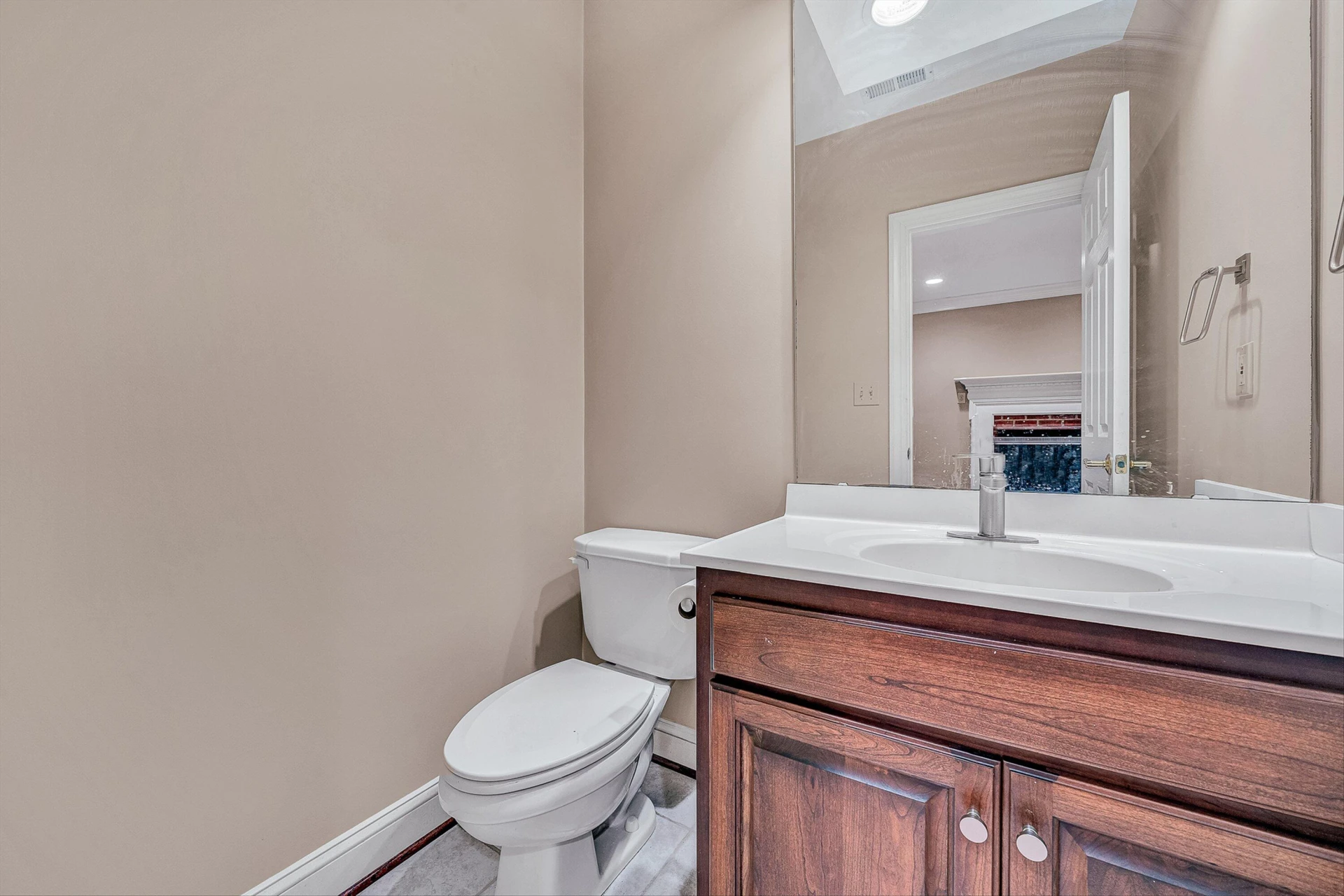 8317 Cardington DR - Photo 35
