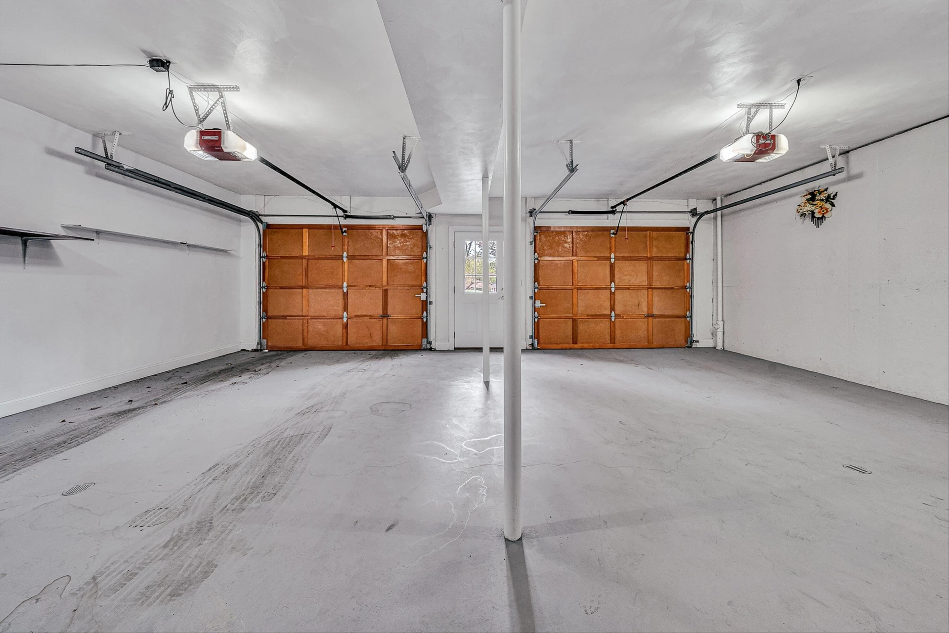 8317 Cardington DR - Photo 37